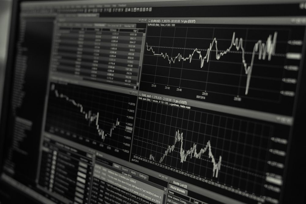 The Similarities and Differences Between Bitcoin and Forex Trading